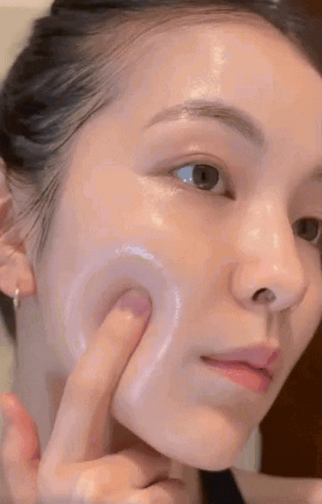 6 thói quen sai lầm khiến nám, thâm mụn nặng hơn và kéo dài thời gian mờ vết- Ảnh 1.