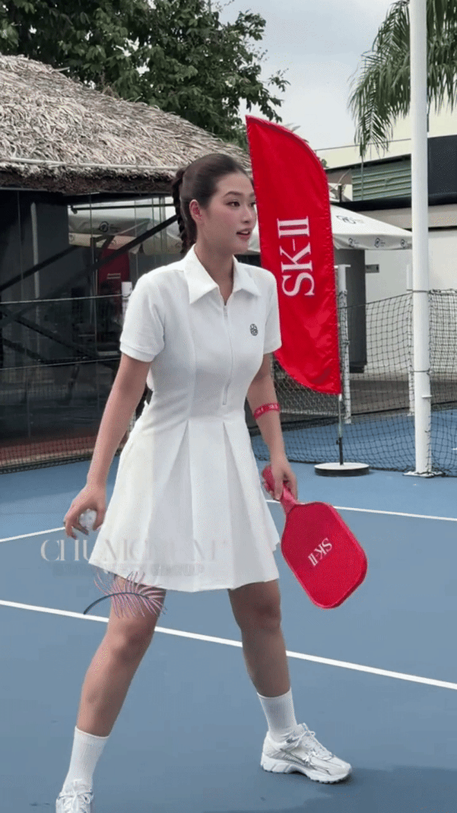 Sân pickleball nóng nhất hôm nay: Loạt hot girl tụ họp, nhan sắc cỡ này vẫn bị body shaming?- Ảnh 2.