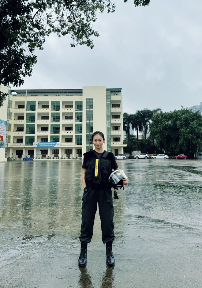 Đại uý Công an xinh đẹp, giỏi võ quật ngã "quái xế" ở Hồ Gươm: Tôi vẫn còn độc thân- Ảnh 5.