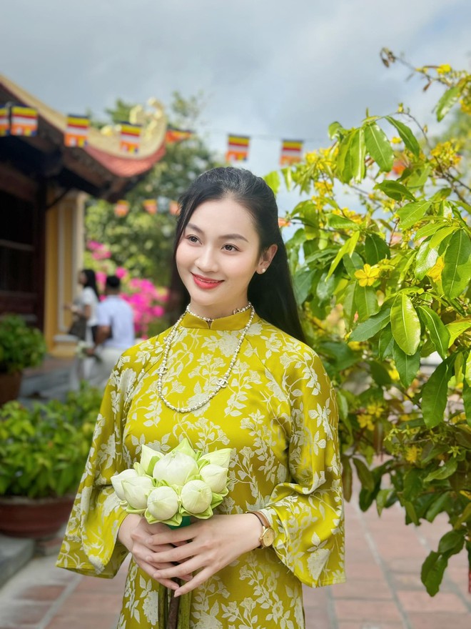 Đại uý Công an xinh đẹp, giỏi võ quật ngã "quái xế" ở Hồ Gươm: Tôi vẫn còn độc thân- Ảnh 13.