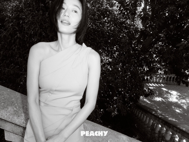 Jeon Ji Hyun "đập đi xây lại", mới mẻ hoàn toàn ở tuổi 44- Ảnh 7.