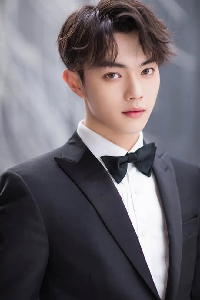 Nữ diễn viên đang làm loạn showbiz Trung Quốc- Ảnh 2. Nữ diễn viên đang làm loạn showbiz Trung Quốc- Ảnh 2.