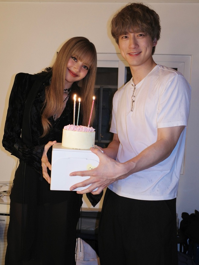 Lisa (BLACKPINK) vướng tranh cãi làm 
