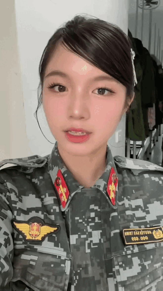 Nữ chiến sĩ đạt 1 triệu like hé lộ "bí mật" sau nhan sắc như kiệt tác, rung động lòng người- Ảnh 5.