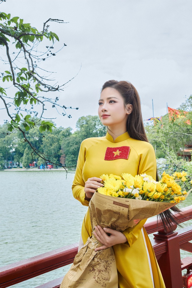 Thiếu tá Công an nhập vai "girl phố" Mai Ly lan tỏa lòng tự hào dân tộc qua tà áo dài truyền thống- Ảnh 1.