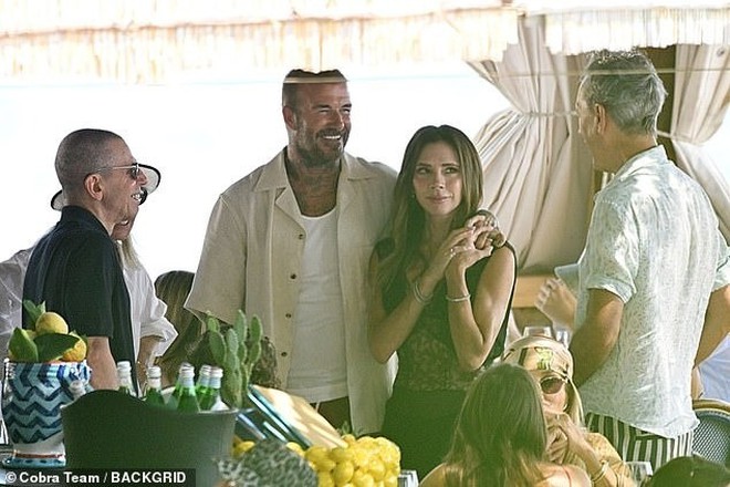 Vợ chồng Beckham bị nói giả dối- Ảnh 13.
