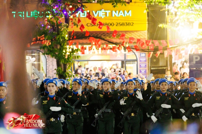 Fan service của các chiến sĩ Việt Nam là số 1- Ảnh 5.