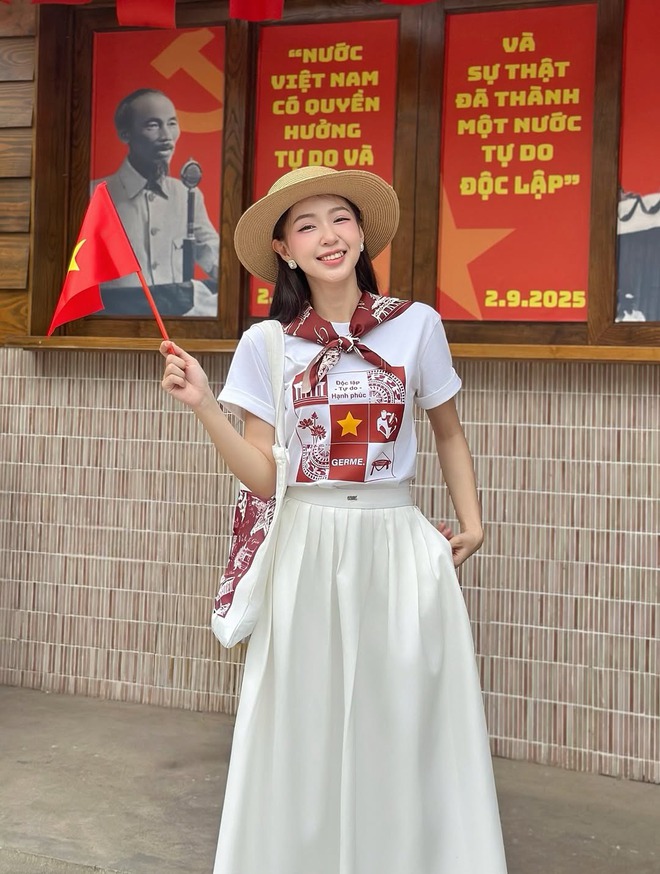 Local brand Việt sale "kịch sàn" lễ 2/9, váy áo xinh điên đảo thần hồn cũng chỉ từ 99k- Ảnh 10.