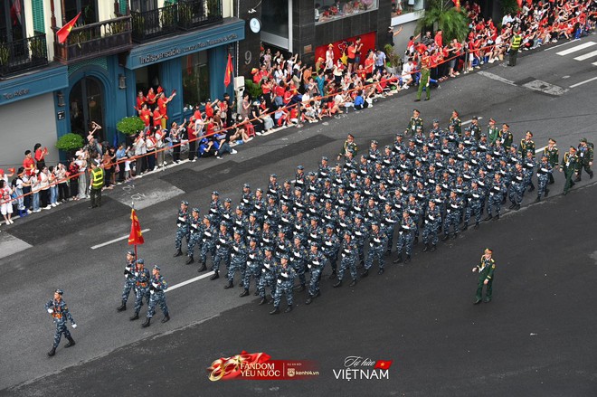 Tổng duyệt cỡ này, chính thức cỡ nào: Hàng nghìn hình ảnh đẹp quân dân đoàn kết một lòng, trái tim cả nước reo vang- Ảnh 13.