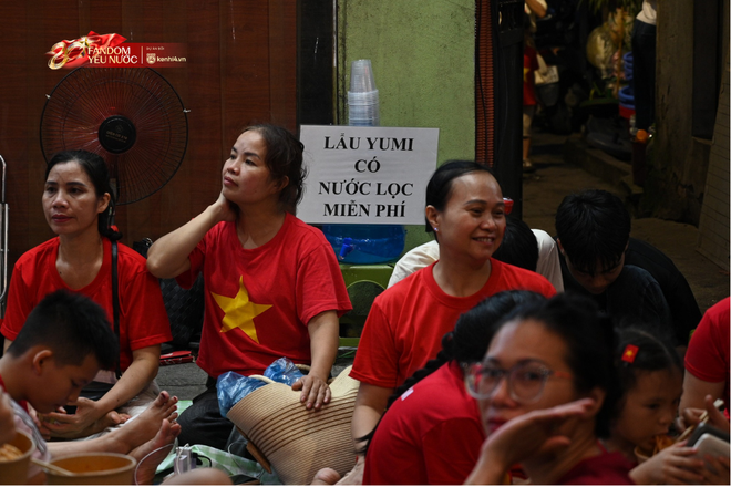 Tổng duyệt cỡ này, chính thức cỡ nào: Hàng nghìn hình ảnh đẹp quân dân đoàn kết một lòng, trái tim cả nước reo vang- Ảnh 8.