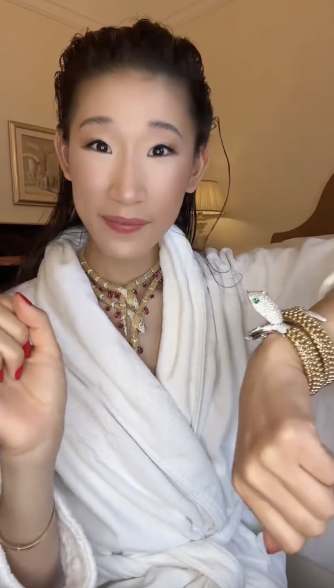 Drama căng đét của giới siêu giàu: Tiểu thư thung lũng Silicon bị nữ tỷ phú "bóc phốt" dùng hàng fake- Ảnh 13.