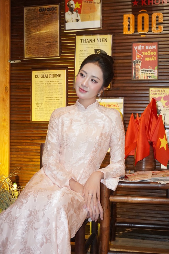 Dàn sao nhuộm đỏ MXH, không khí vui hơn Tết: Outfit xịn nhất chính là "merch quốc dân"- Ảnh 31.