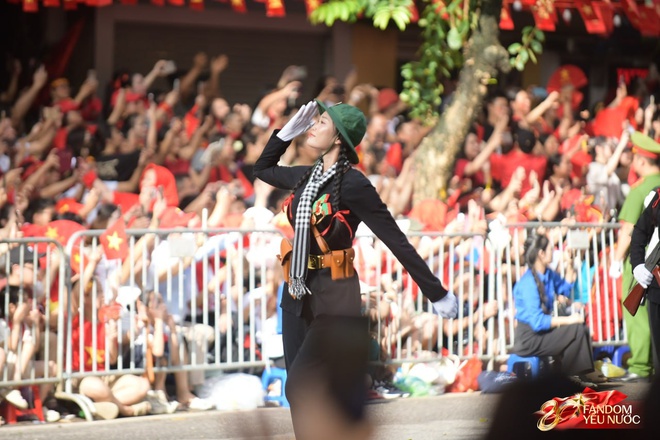 Ng&agrave;y đẹp nhất l&agrave; ng&agrave;y 2/9: C&aacute;c khối diễu binh diễu h&agrave;nh toả ra khắp Thủ đ&ocirc; trong nắng m&ugrave;a thu rực rỡ- Ảnh 12.