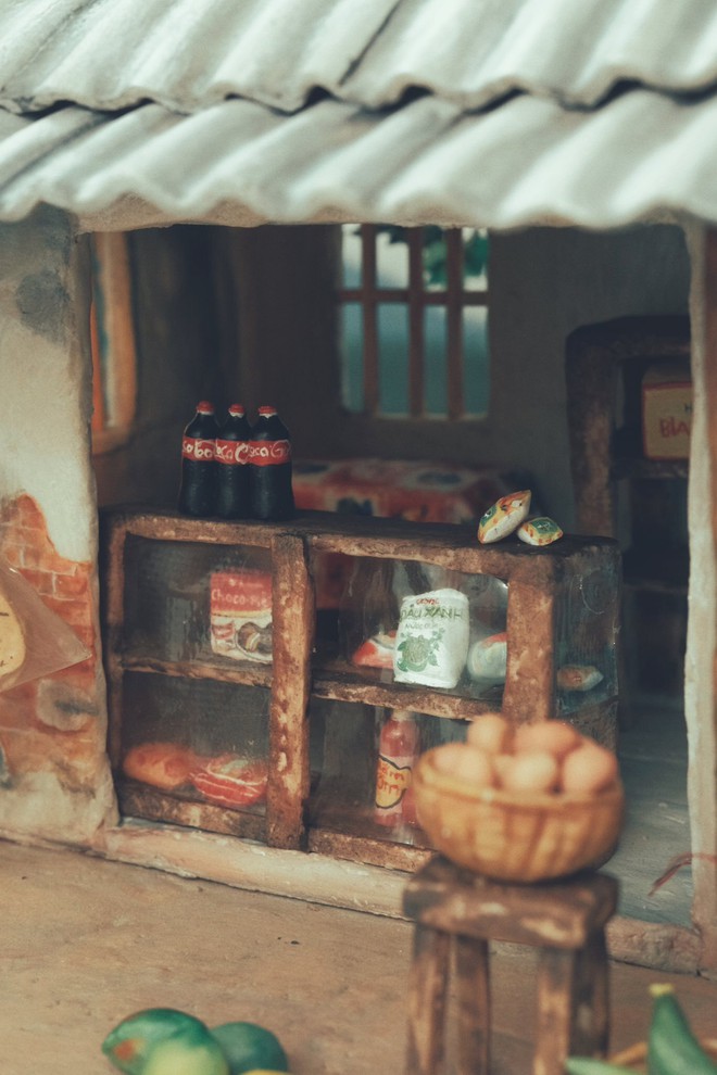 Chiếc bánh Trung thu mô phỏng tiệm tạp hóa tuổi thơ khiến dân mạng mê mẩn- Ảnh 7.