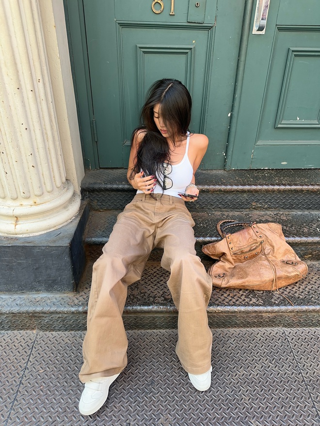 Cô sinh viên tài phiệt là “tiểu thư Gossip Girl" phiên bản 2025, được cả Valentino lẫn H&M thả thính- Ảnh 7.