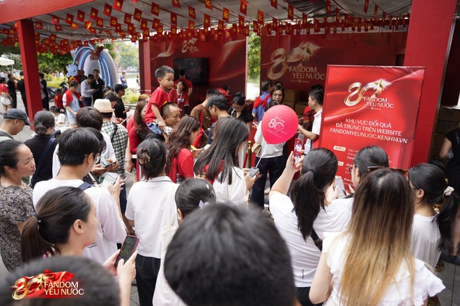 Tổng kết 4 ngày rộn ràng hơn Tết ở Booth Fandom Yêu Nước- Ảnh 1.