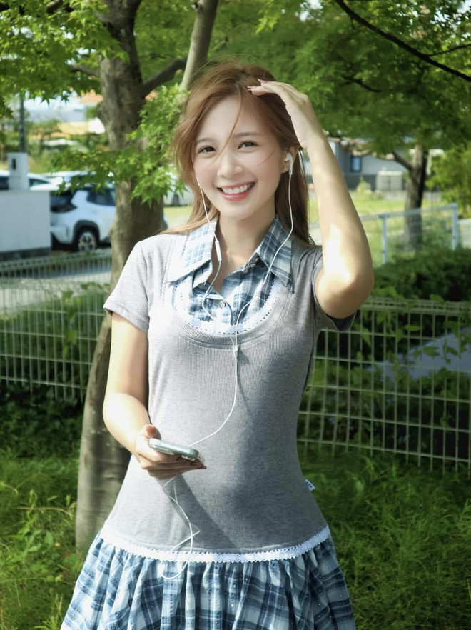 Ảnh thẻ tuổi 29 gây bất ngờ của "hot girl đồng phục" một thời- Ảnh 8.