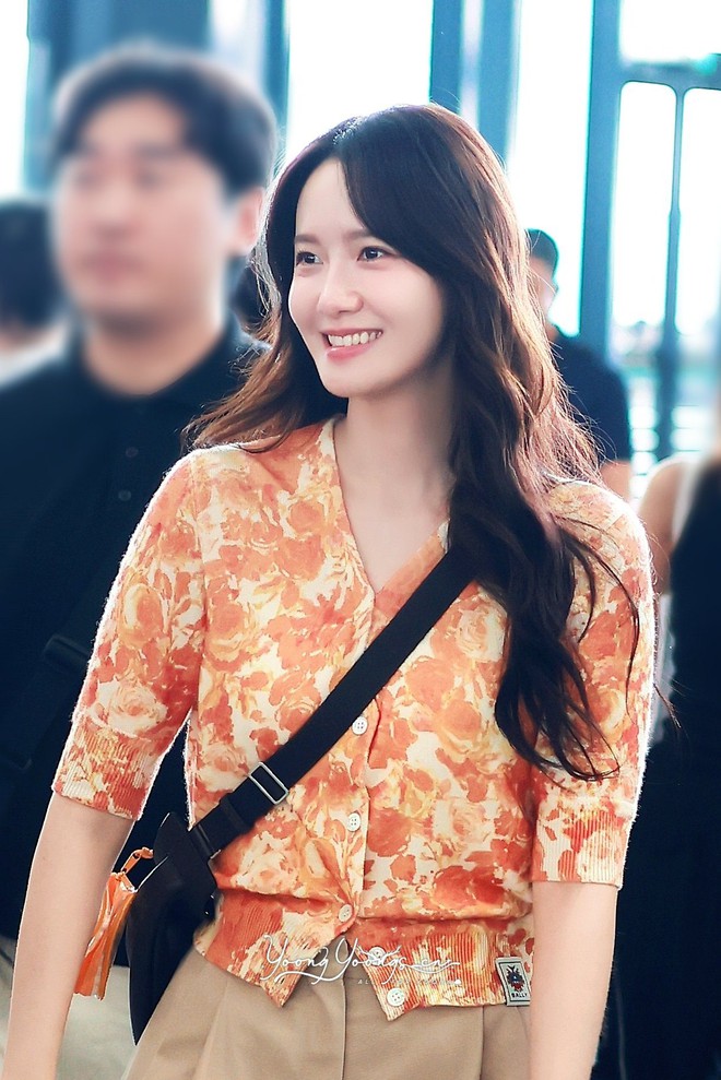 Yoona diện cardigan màu cam xinh xắn: 3 con giáp có thể áp dụng gam màu này để thu hút vận may- Ảnh 1.