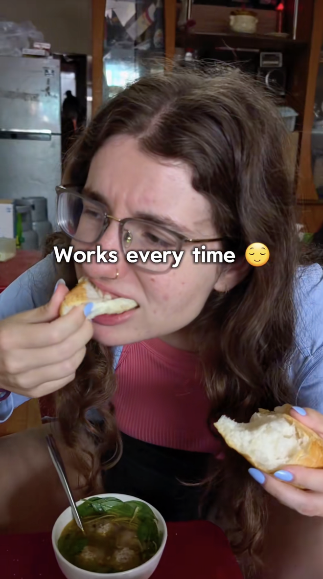 Kh&aacute;ch T&acirc;y &aacute;p dụng &ldquo;định luật 40:1&rdquo; khi chọn qu&aacute;n ăn ngon ở Việt Nam- Ảnh 5.