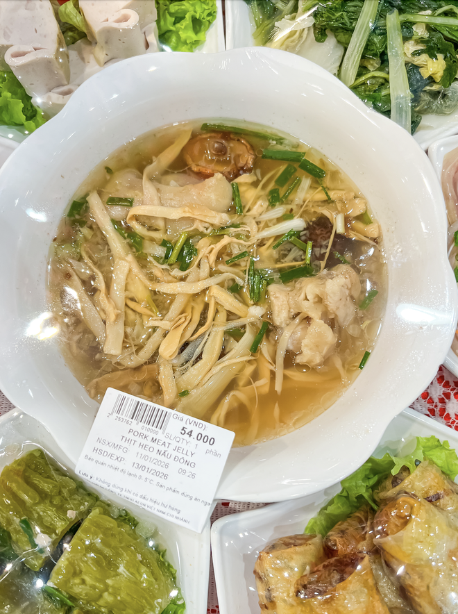 Aeon Mall bây giờ bán cả cỗ Tết "full mâm 10 món", nhìn cực xịn nhưng giá thế nào?- Ảnh 5. Aeon Mall bây giờ bán cả cỗ Tết "full mâm 10 món", nhìn cực xịn nhưng giá thế nào?- Ảnh 5.