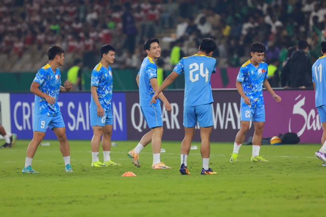 Đình Bắc toả sáng, U23 Việt Nam giành quyền vào tứ kết U23 châu Á với 3 trận toàn thắng - Ảnh 2.