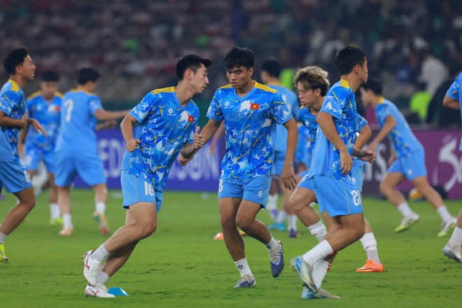 Đình Bắc toả sáng, U23 Việt Nam giành quyền vào tứ kết U23 châu Á với 3 trận toàn thắng - Ảnh 4.