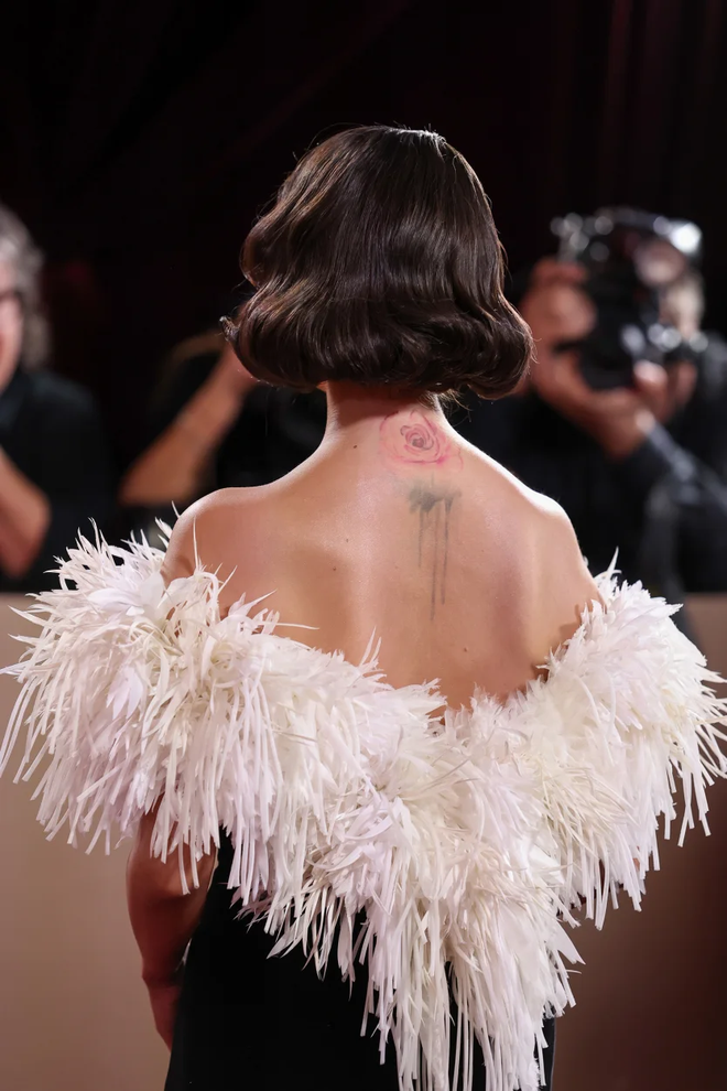 Bạch Tuyết Hollywood "đ&aacute; bay" Lisa khỏi bảng xếp hạng, l&agrave; Top 1 trong l&ograve;ng Vogue- Ảnh 6.