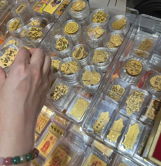 Một kiểu mua v&agrave;ng mới đang l&ecirc;n ngồi, giờ ai cũng mua được v&agrave;ng, khoe v&agrave;ng sẽ l&agrave; xu hướng!- Ảnh 4.