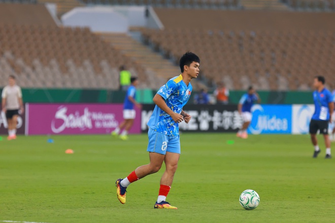 Hạ U23 UAE sau trận đấu nghẹt thở, U23 Việt Nam hiên ngang vào bán kết U23 châu Á- Ảnh 2. Hạ U23 UAE sau trận đấu nghẹt thở, U23 Việt Nam hiên ngang vào bán kết U23 châu Á- Ảnh 2.