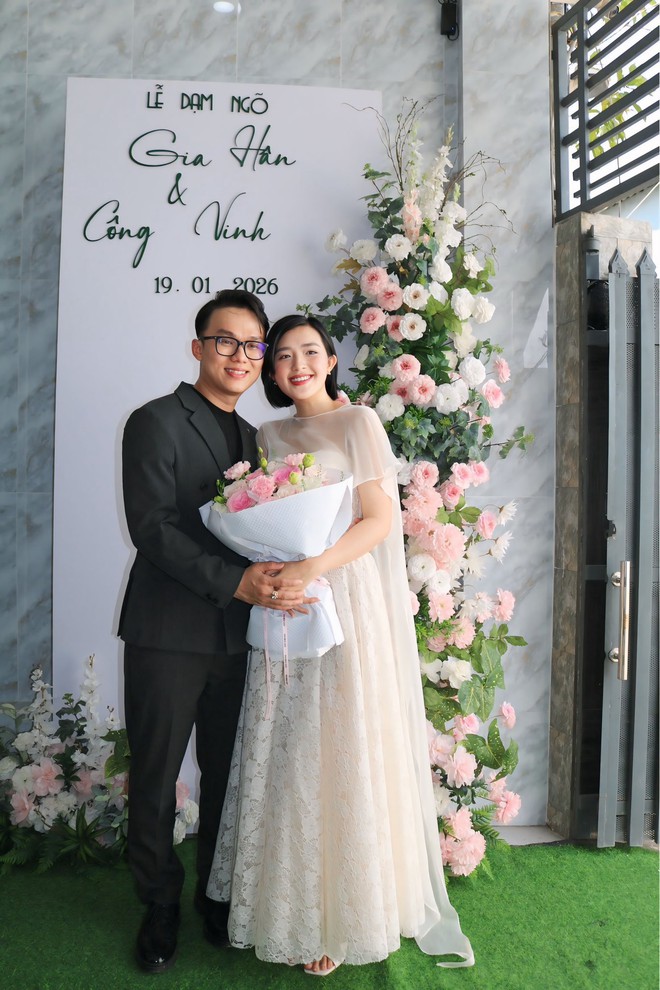 &Aacute; hậu ở Người Ấy L&agrave; Ai th&ocirc;ng b&aacute;o cưới, ch&uacute; rể C&ocirc;ng Vinh bảnh gh&ecirc;!- Ảnh 4.