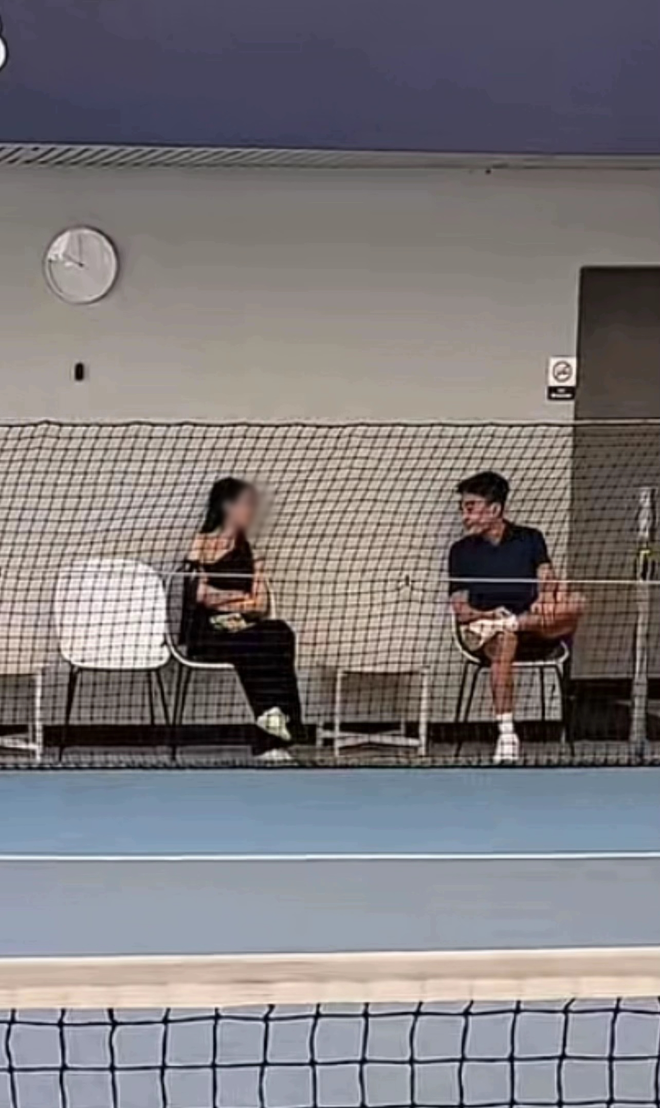 T&oacute;m d&iacute;nh cảnh thiếu gia Duy Nhỏ tr&ecirc;n s&acirc;n pickleball- Ảnh 1.