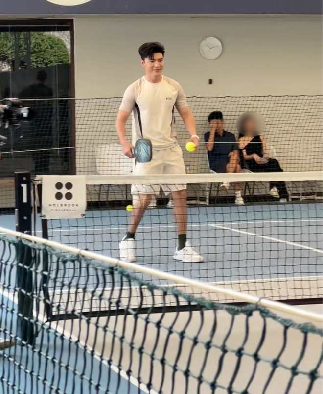 Steven Nguyễn chỉ đi đánh Pickleball mà trở thành "nhân chứng bất đắc dĩ" vụ drama của Huyền 204- Ảnh 4. Steven Nguyễn chỉ đi đánh Pickleball mà trở thành "nhân chứng bất đắc dĩ" vụ drama của Huyền 204- Ảnh 4.