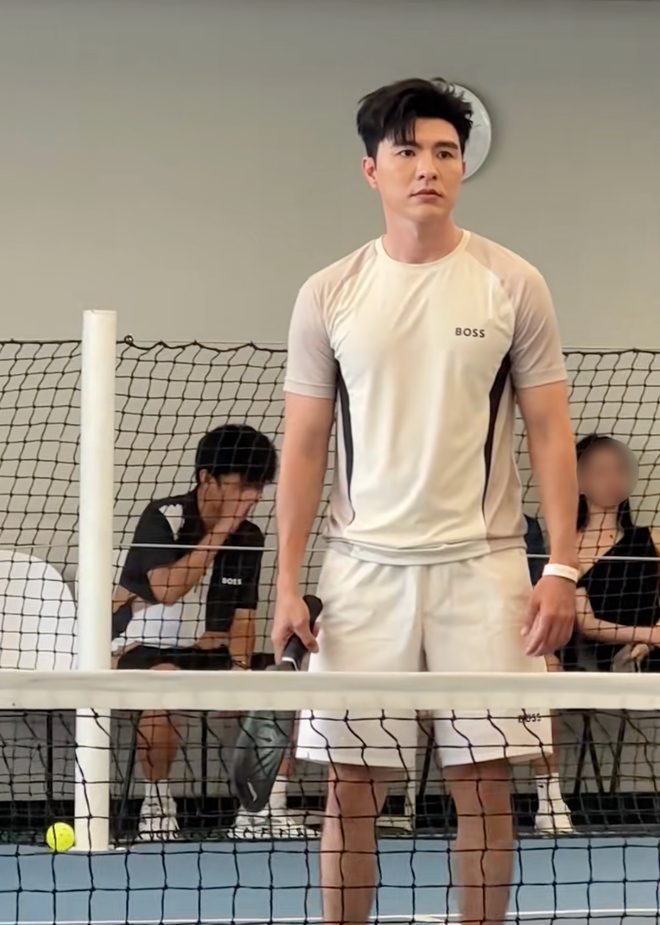 Steven Nguyễn chỉ đi đánh Pickleball mà trở thành "nhân chứng bất đắc dĩ" vụ drama của Huyền 204- Ảnh 2. Steven Nguyễn chỉ đi đánh Pickleball mà trở thành "nhân chứng bất đắc dĩ" vụ drama của Huyền 204- Ảnh 2.