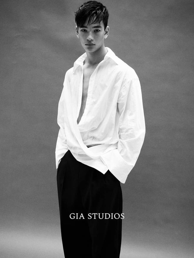 Hot boy b&oacute;ng rổ Saigon Heat chuyển hướng l&agrave;m người mẫu, diễn cho Ralph Lauren tại Milan Fashion Week: Kim L&yacute; l&agrave; mentor của t&ocirc;i- Ảnh 15.