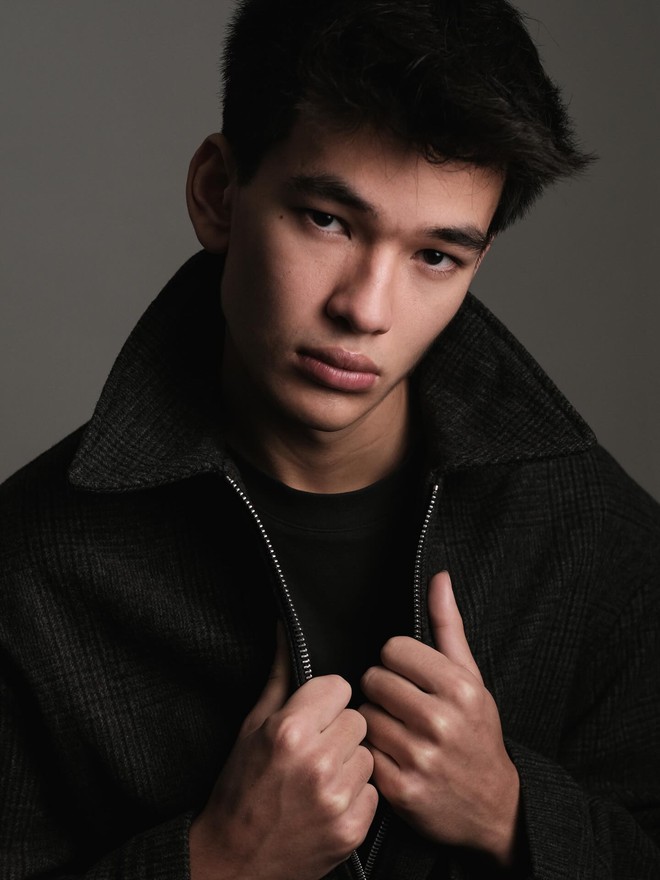 Hot boy b&oacute;ng rổ Saigon Heat chuyển hướng l&agrave;m người mẫu, diễn cho Ralph Lauren tại Milan Fashion Week: Kim L&yacute; l&agrave; mentor của t&ocirc;i- Ảnh 12.