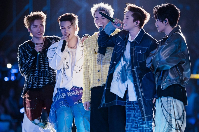 Cập nhật đường đua 