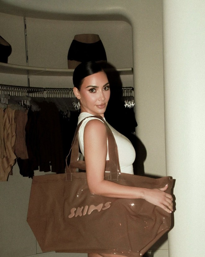 Hiện tượng 2025: Skims - cái tên đưa Kim Kardashian lên một tầm cao mới- Ảnh 9. Hiện tượng 2025: Skims - cái tên đưa Kim Kardashian lên một tầm cao mới- Ảnh 9.