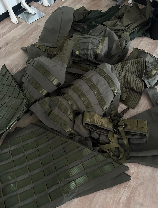 Rosé sắp công bố ảnh váy cưới có 1 không 2- Ảnh 5. Rosé sắp công bố ảnh váy cưới có 1 không 2- Ảnh 5.