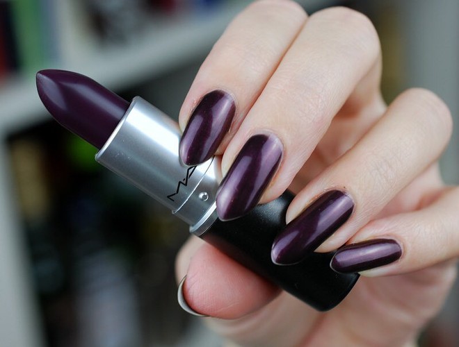 Hơn 2 triệu cô gái thành Conan truy tìm 1 màu son đỏ rượu sang chảnh khó tả- Ảnh 13. Hơn 2 triệu cô gái thành Conan truy tìm 1 màu son đỏ rượu sang chảnh khó tả- Ảnh 13.