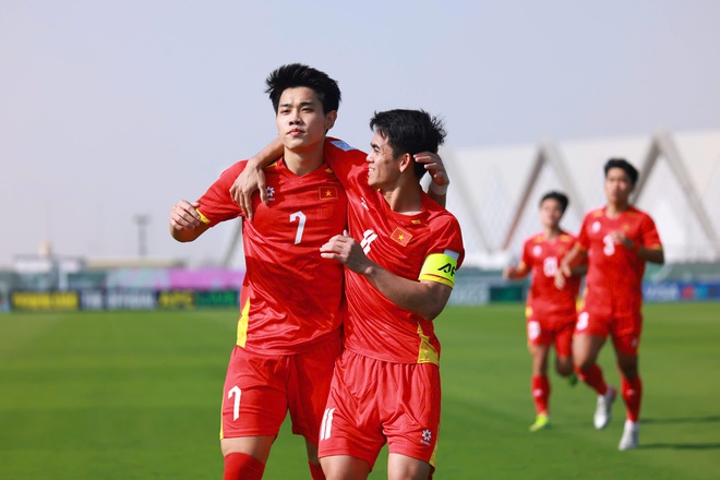 U23 Việt Nam thắng thuyết phục U23 Jordan: Nhà vô địch Đông Nam Á thị uy sức mạnh!- Ảnh 1. U23 Việt Nam thắng thuyết phục U23 Jordan: Nhà vô địch Đông Nam Á thị uy sức mạnh!- Ảnh 1.