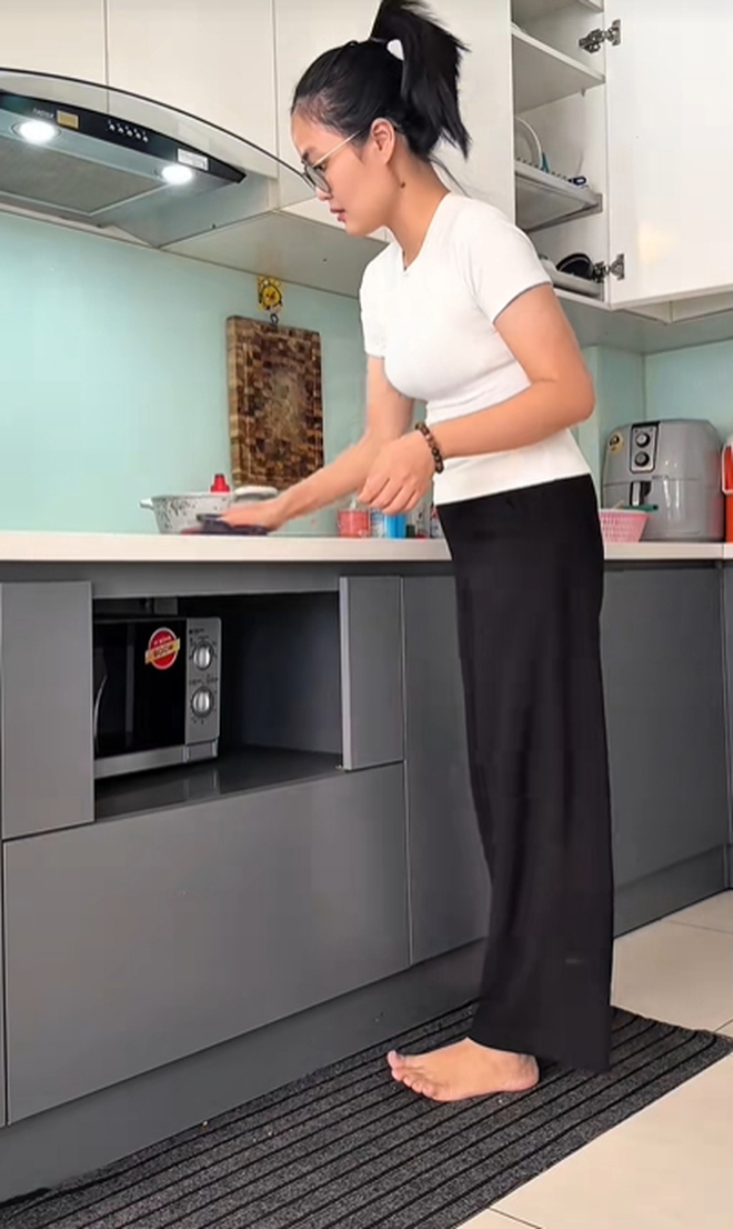 Giúp việc nhà ở Việt Nam giờ đã đạt "cảnh giới" khác: Trẻ, trình độ, kiếm 16 triệu/tháng trong tầm tay- Ảnh 2. Giúp việc nhà ở Việt Nam giờ đã đạt "cảnh giới" khác: Trẻ, trình độ, kiếm 16 triệu/tháng trong tầm tay- Ảnh 2.