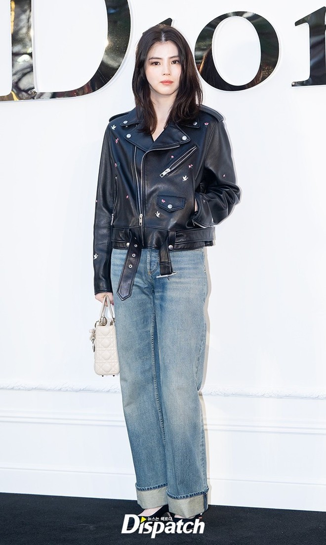 D&agrave;n trai đẹp g&acirc;y n&aacute;o loạn mạng x&atilde; hội- Ảnh 24.