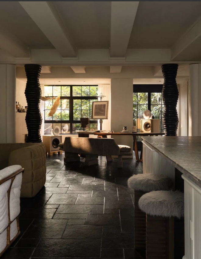 Cặp vợ chồng 9x x&acirc;y biệt thự 300m2 để sống an nh&agrave;n ở tuổi 40, lỗ 50% vẫn h&agrave;i l&ograve;ng: &ldquo;60 tuổi mới nghỉ hưu l&agrave; qu&aacute; muộn&rdquo;- Ảnh 2.