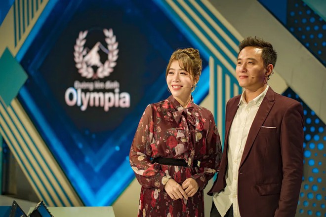 MC từng dẫn Đường Lên Đỉnh Olympia là Thủ khoa Đại học, giờ giữ vai trò quan trọng tại VTV, cùng con gái du lịch khắp thế giới - Ảnh 3.