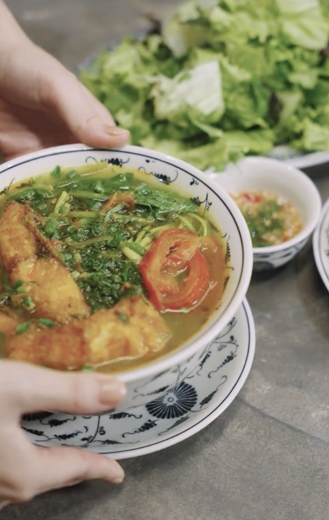 M&acirc;m cơm c&aacute; r&ocirc; phi m&ugrave;a thu của Phương Oanh- Ảnh 6.