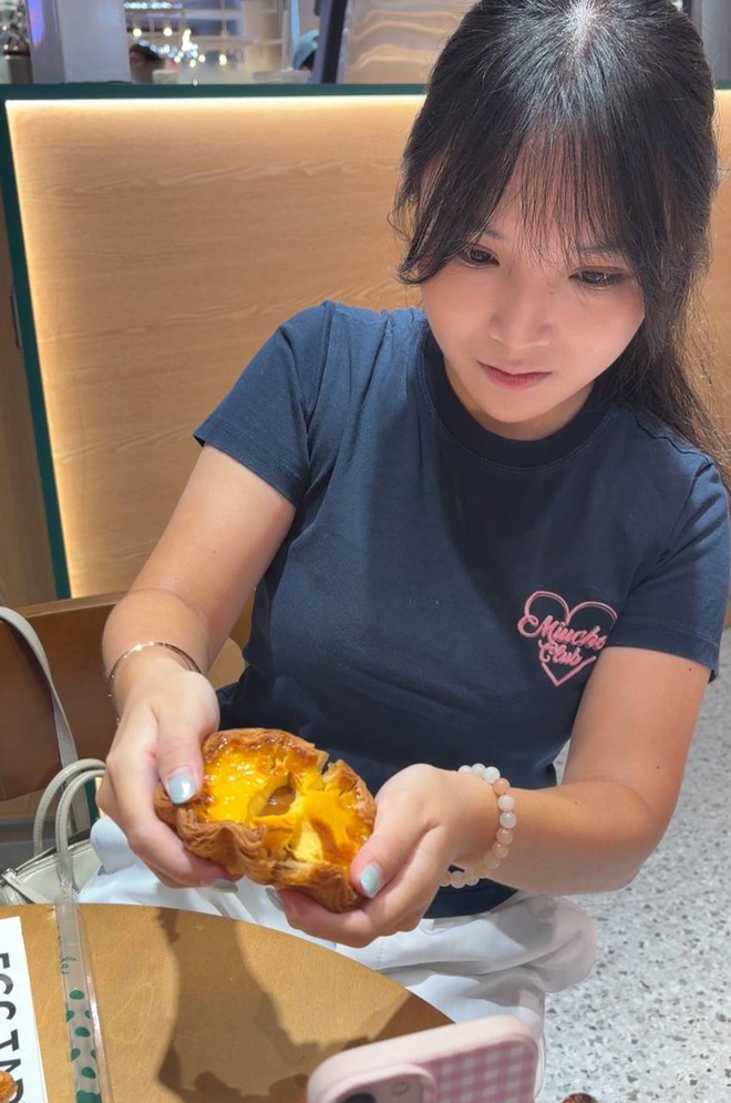 Đặt l&ecirc;n b&agrave;n c&acirc;n tart trứng OvO, Since Tea, Tarta v&agrave; KFC: Từ 19.000 đến 85.000 đồng, chiếc n&agrave;o đ&aacute;ng tiền nhất? - Ảnh 11.