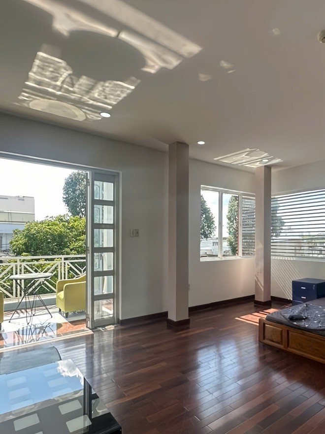 26 tuổi thu&ecirc; trọ ở TP.HCM, nh&agrave; hướng T&acirc;y vẫn decor tiền triệu: Sống như &ldquo;c&ocirc;ng ch&uacute;a&rdquo;, chuyển đi kh&ocirc;ng tiếc - Ảnh 4.