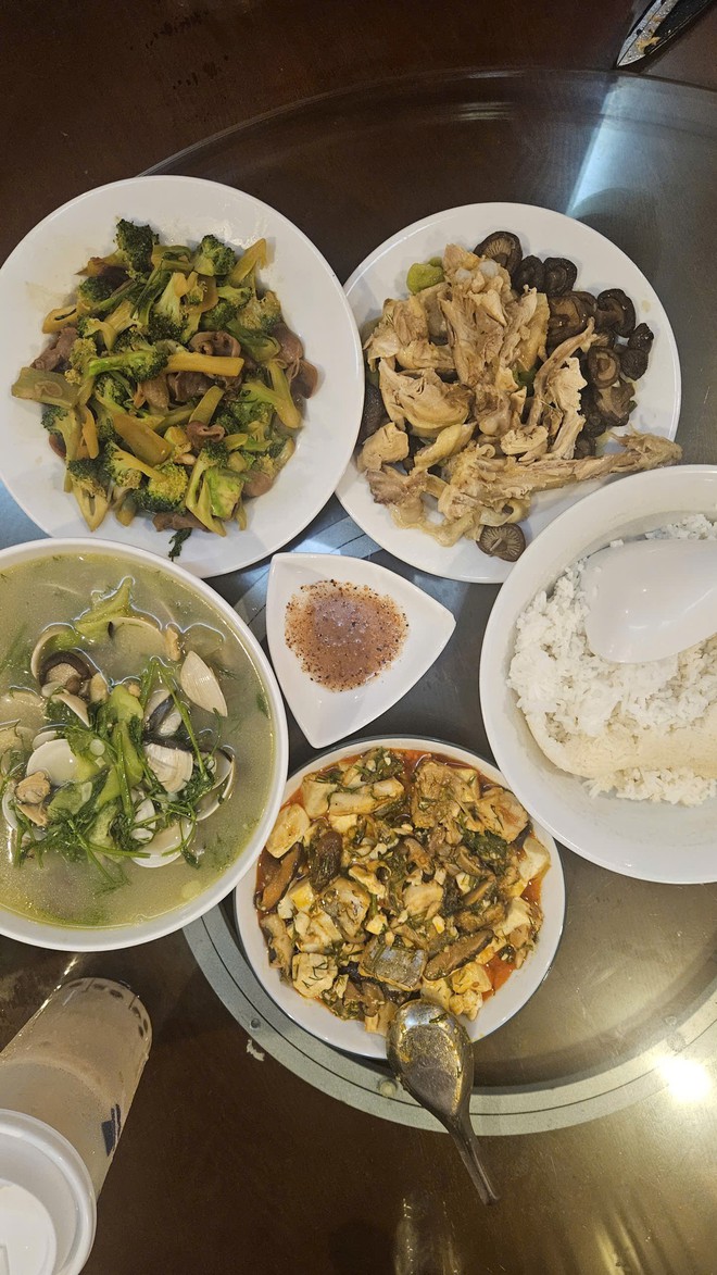 D&acirc;n văn ph&ograve;ng H&agrave; Nội thu&ecirc; nh&agrave; 7-9,5 triệu/th&aacute;ng tiết lộ: Ở chung chủ &ldquo;kh&ocirc;ng như lời đồn&rdquo;, biết c&aacute;ch t&igrave;m th&igrave; ở m&atilde;i kh&ocirc;ng muốn chuyển - Ảnh 5.