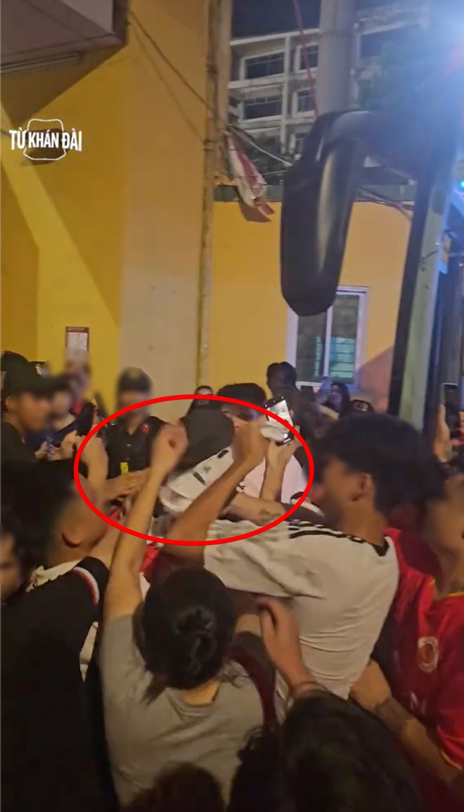 Bất b&igrave;nh cho Đ&igrave;nh Bắc - Ảnh 2.