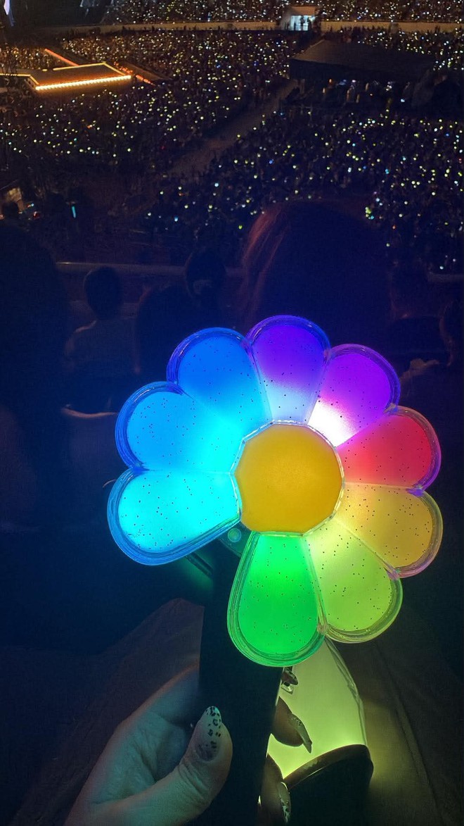 Một mình đi đu concert BIGBANG: Vẫn có “suộc” mang về, không sợ mất hình tượng, duy nhất 1 điều cần lưu ý - Ảnh 3.